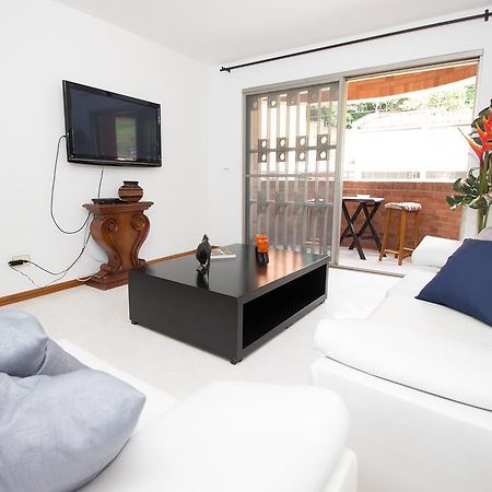 San Fernando Suite 201 - Livin Colombia Cali Exterior photo